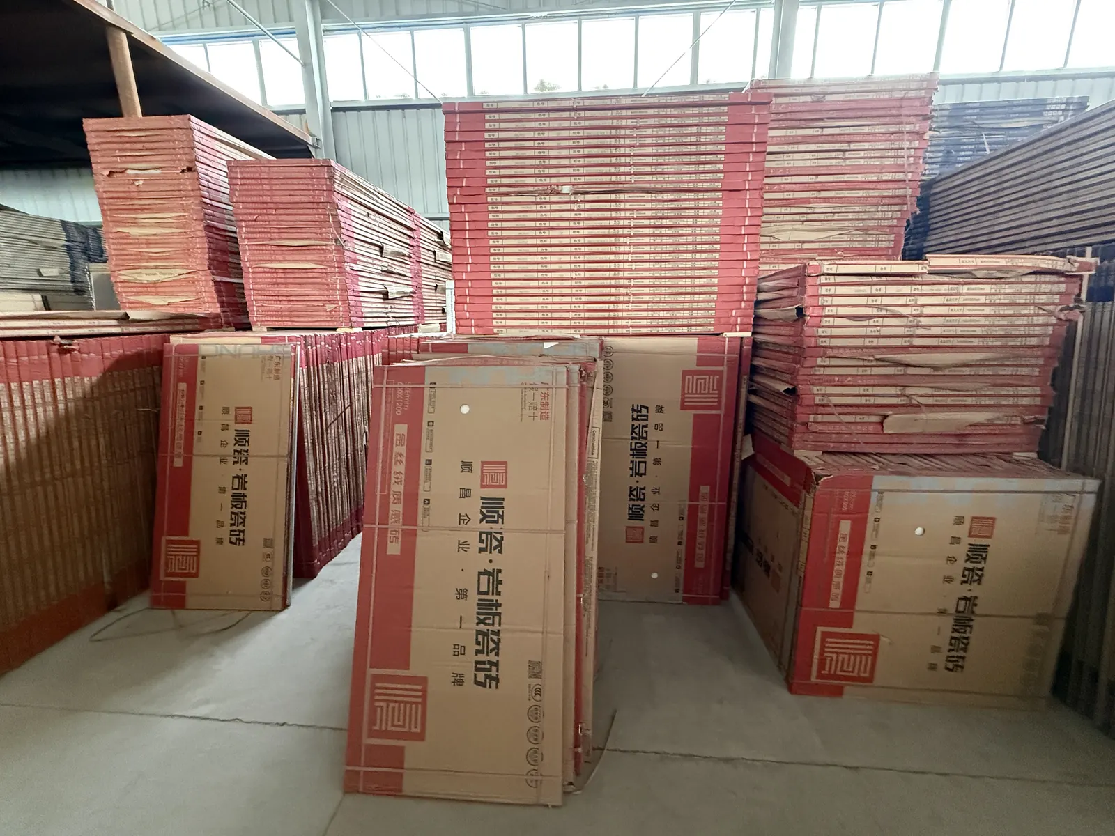 万通建材C-23仓库产品陈列实拍